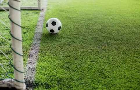 Fanit valtaan ja rahat pöytään! 💥 UEFA:n digibuumi on tässä!