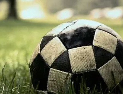 From Cold Weather to Cold Finishing: How Winter Conditions Transformed Champions League Performance in 2025